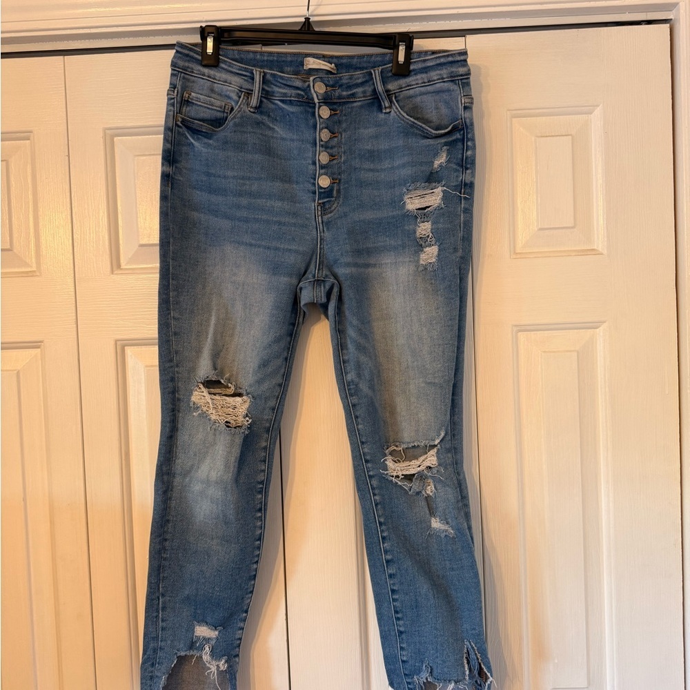 Altar’d State Distressed Stretch Button‑Fly Jeans – Size 31 - Picture 2 of 4